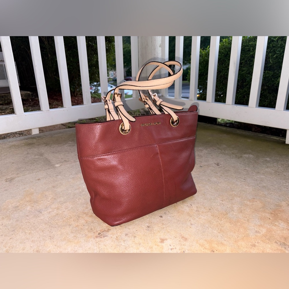 Michael Kors Bedford Red Pocket